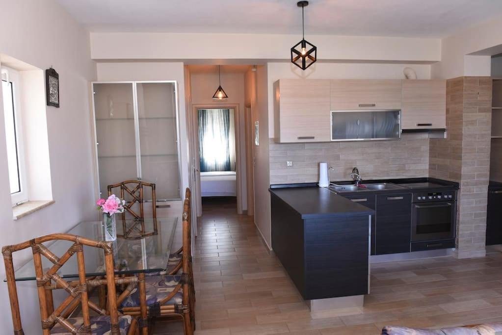 Elia  Katerina Luxury Suites מראה חיצוני תמונה