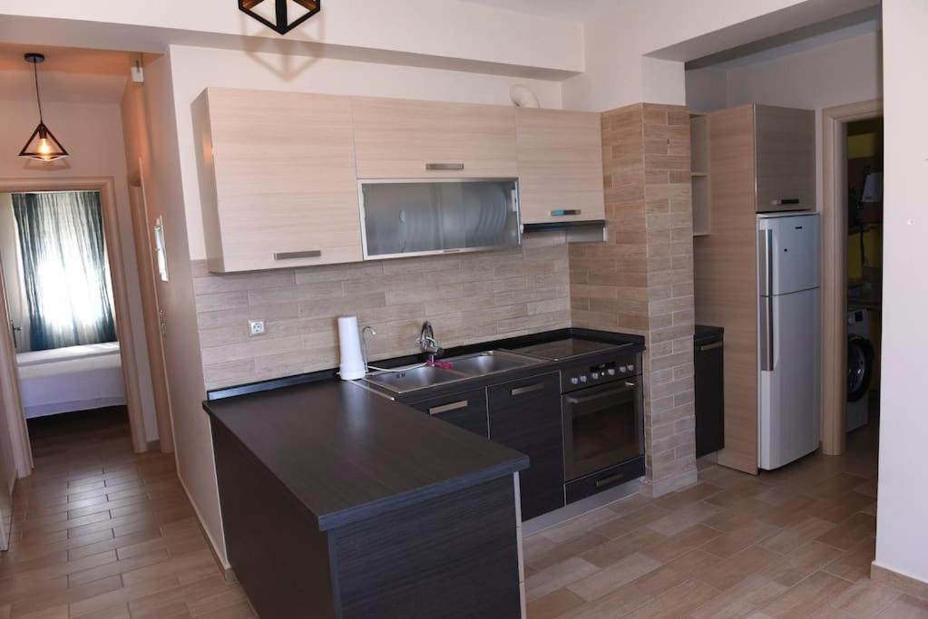 Elia  Katerina Luxury Suites מראה חיצוני תמונה